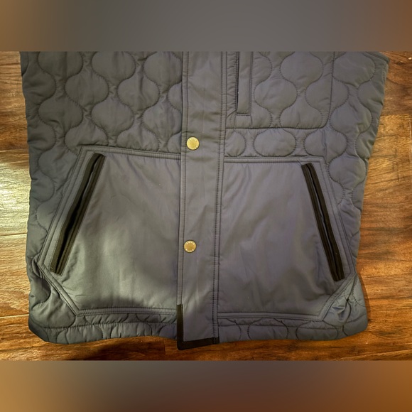 Orvis Dark Gray Quilted Vest - Picture 3 of 7